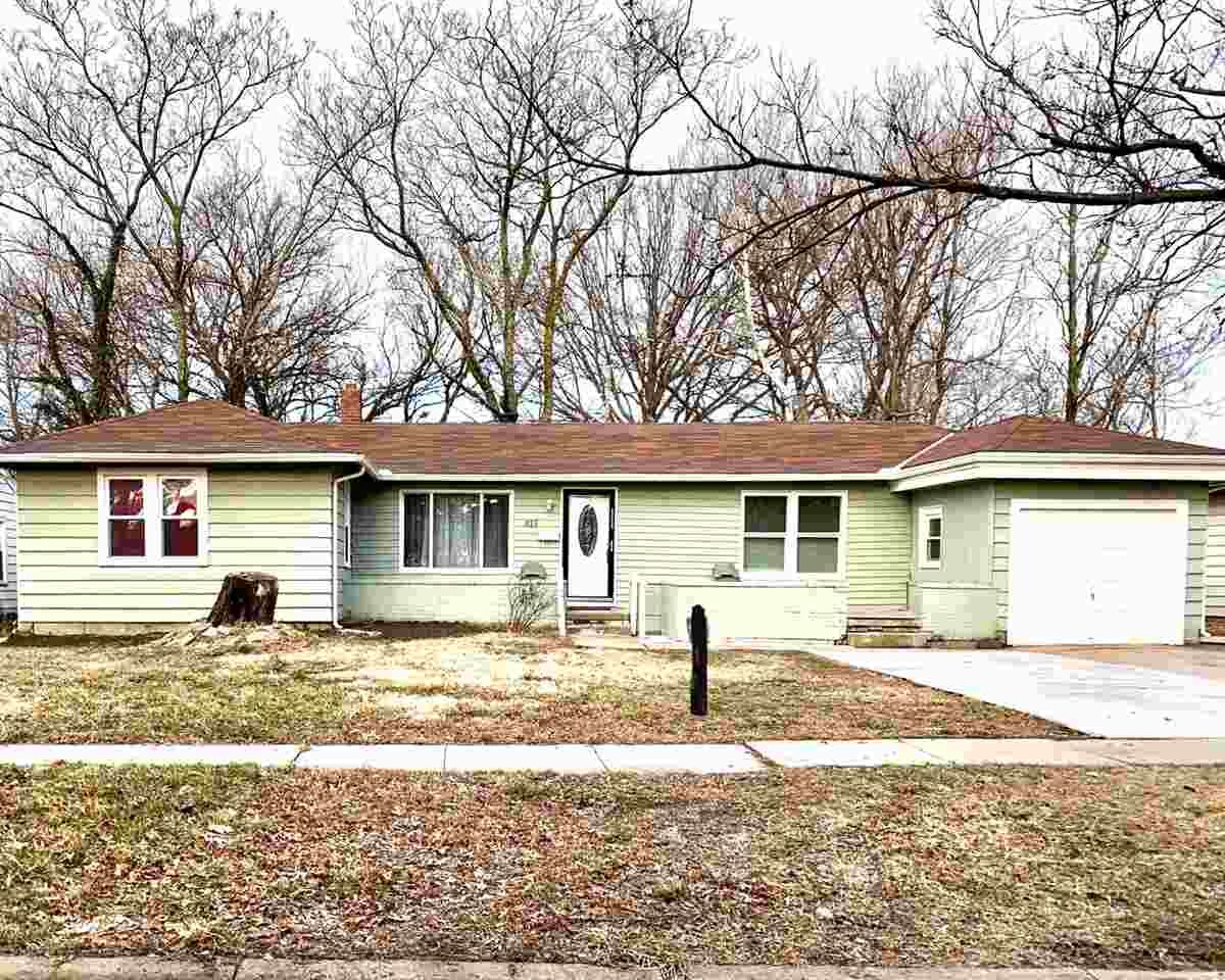 Property Photo: 815 S Dellrose KS 67218-2313