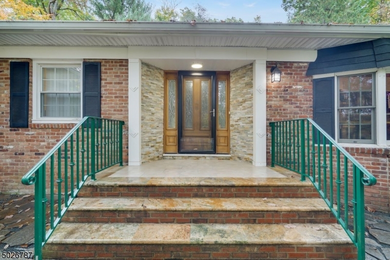 Property Photo: 6 Hunters Trl NJ 07059