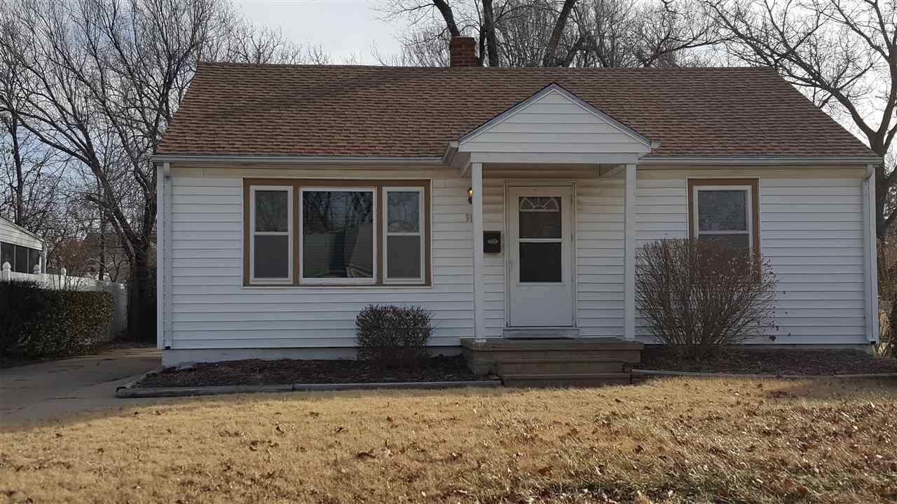 Property Photo: 916 N Battin St KS 67208