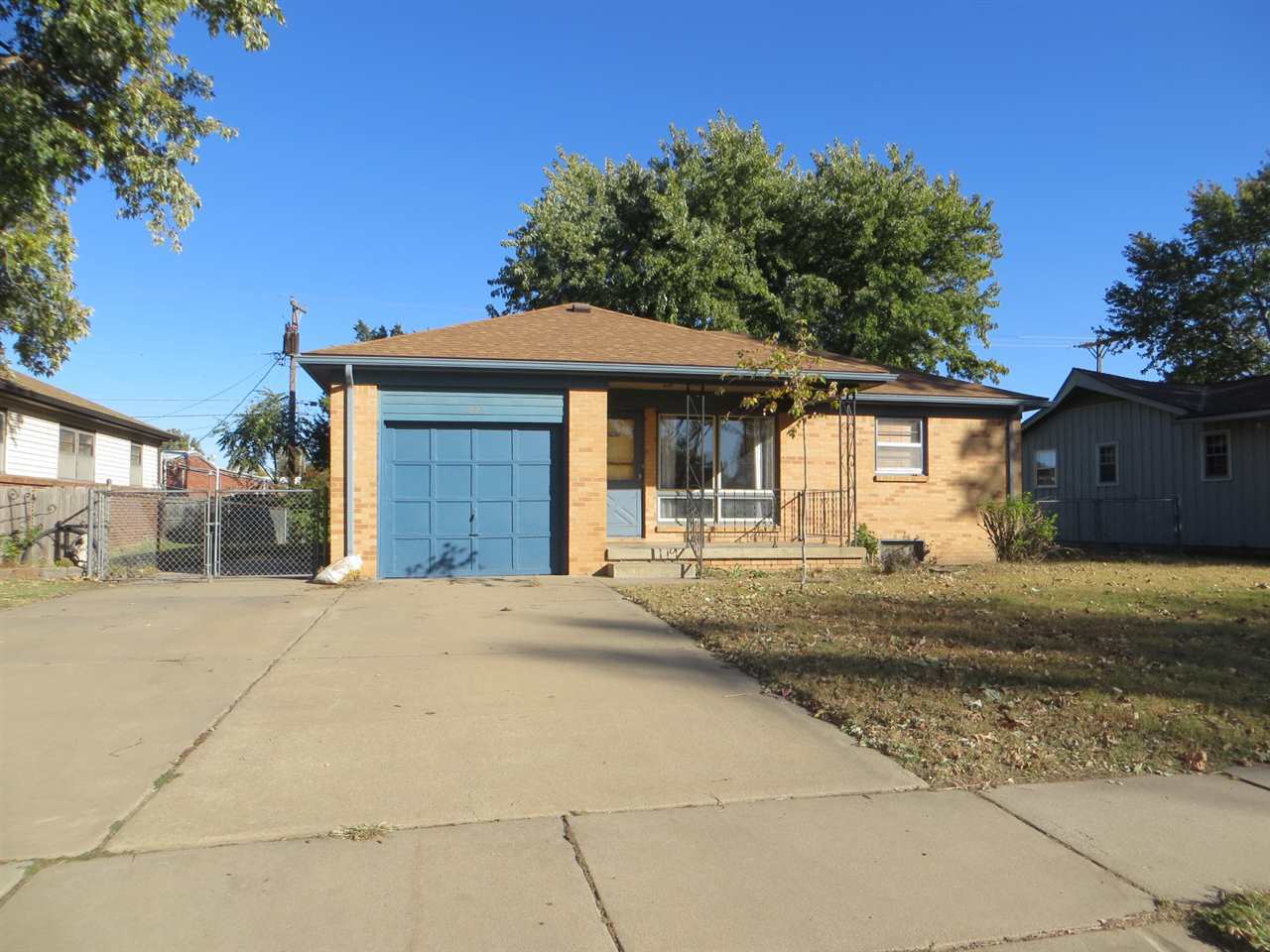 Property Photo:  846 N Colorado St  KS 67212-2061 