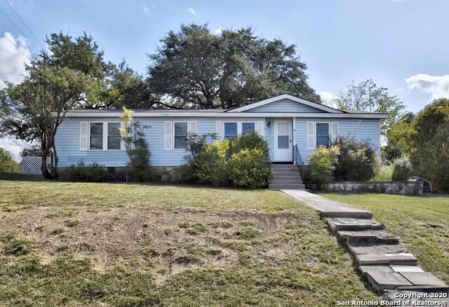 Property Photo: 505 Cypress Dr TX 78133