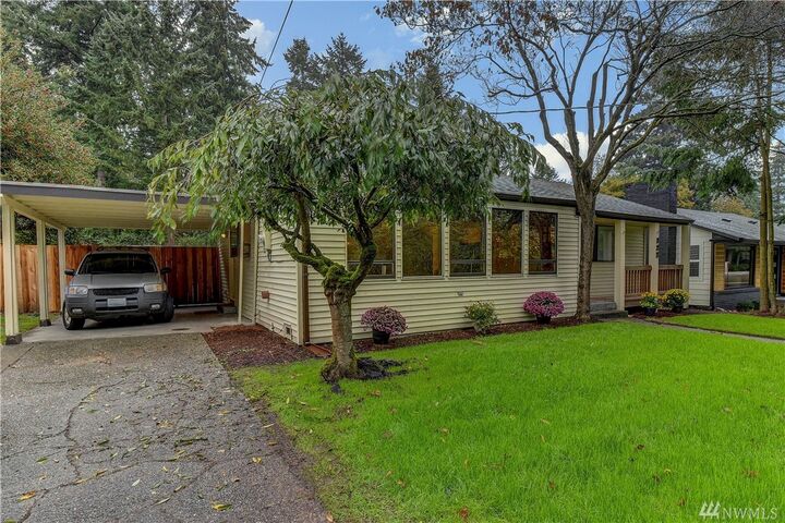 Property Photo:  122 NE 130th Street  WA 98125 