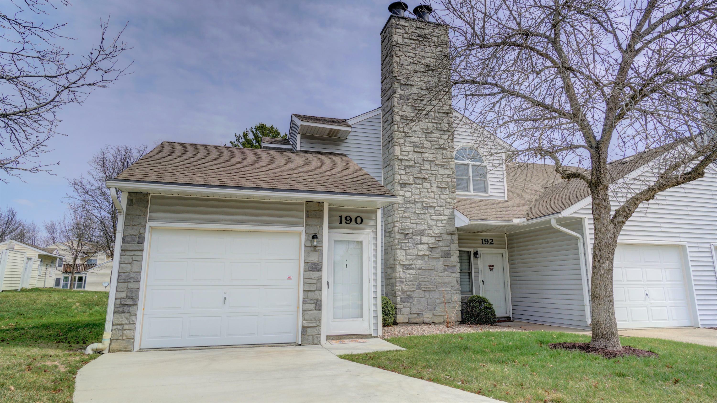 Property Photo:  190 W Green Meadows Rd  MO 65203 