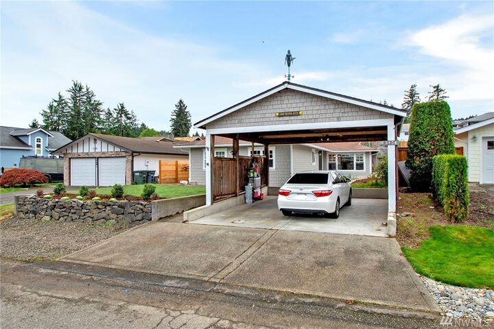 Property Photo:  3404 Ross Ave  WA 98335 