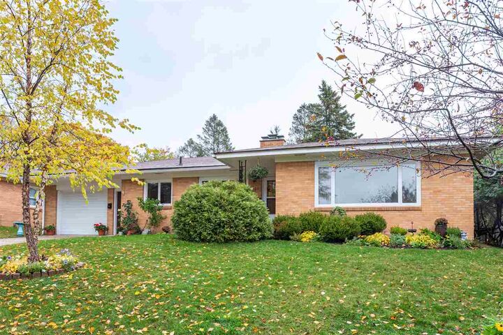 1003 Lockwood  Petoskey MI 49770 photo