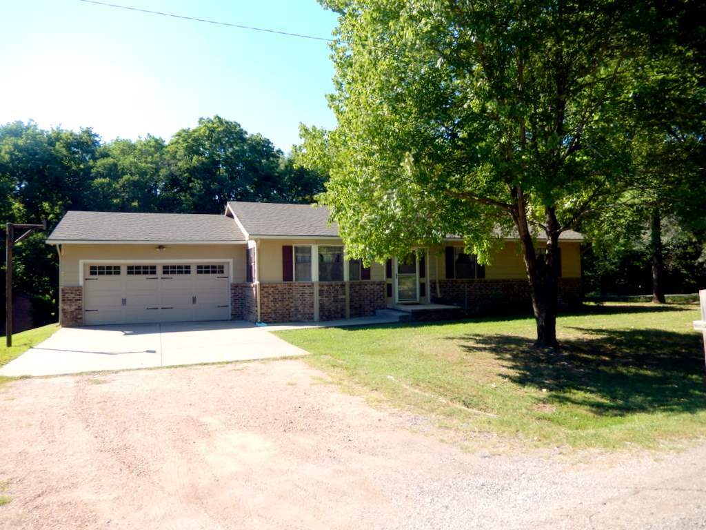 Property Photo:  602 W Conyers Ave  KS 67037 