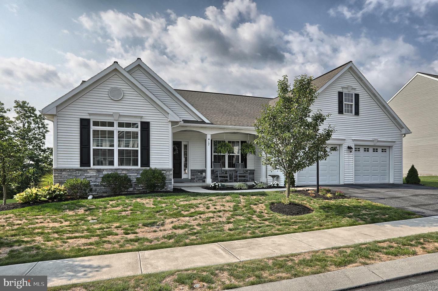 Property Photo:  417 Fieldstone Drive  PA 17003 