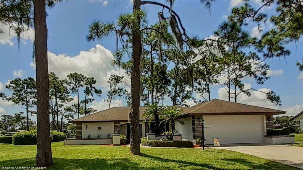 Property Photo:  3612 Divot Road  FL 33872 