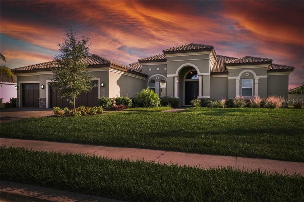 Property Photo: 16620 5th Avenue E FL 34212