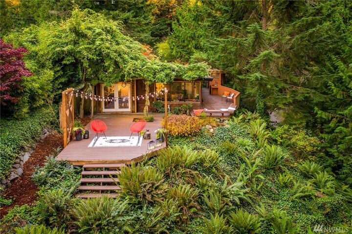 Property Photo:  15724 70th Ave W  WA 98026 