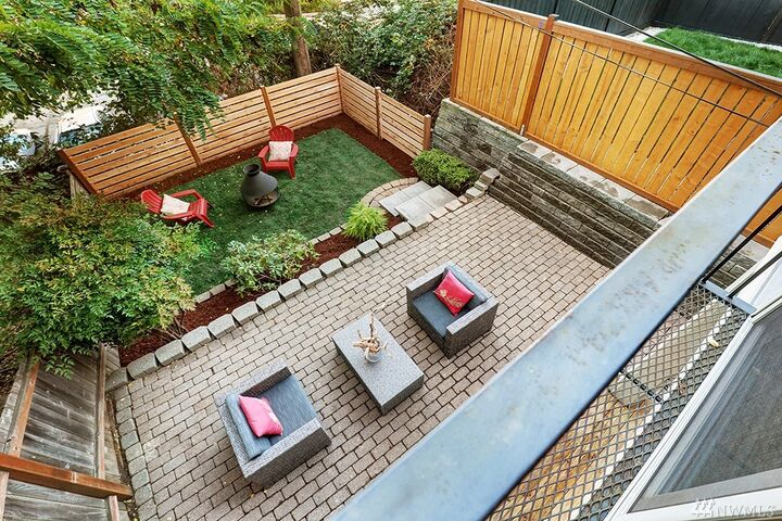 Property Photo:  6330 34th Ave SW C  WA 98126 