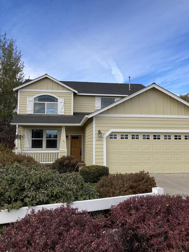 2247 SW Lava Court  Redmond OR 97756 photo
