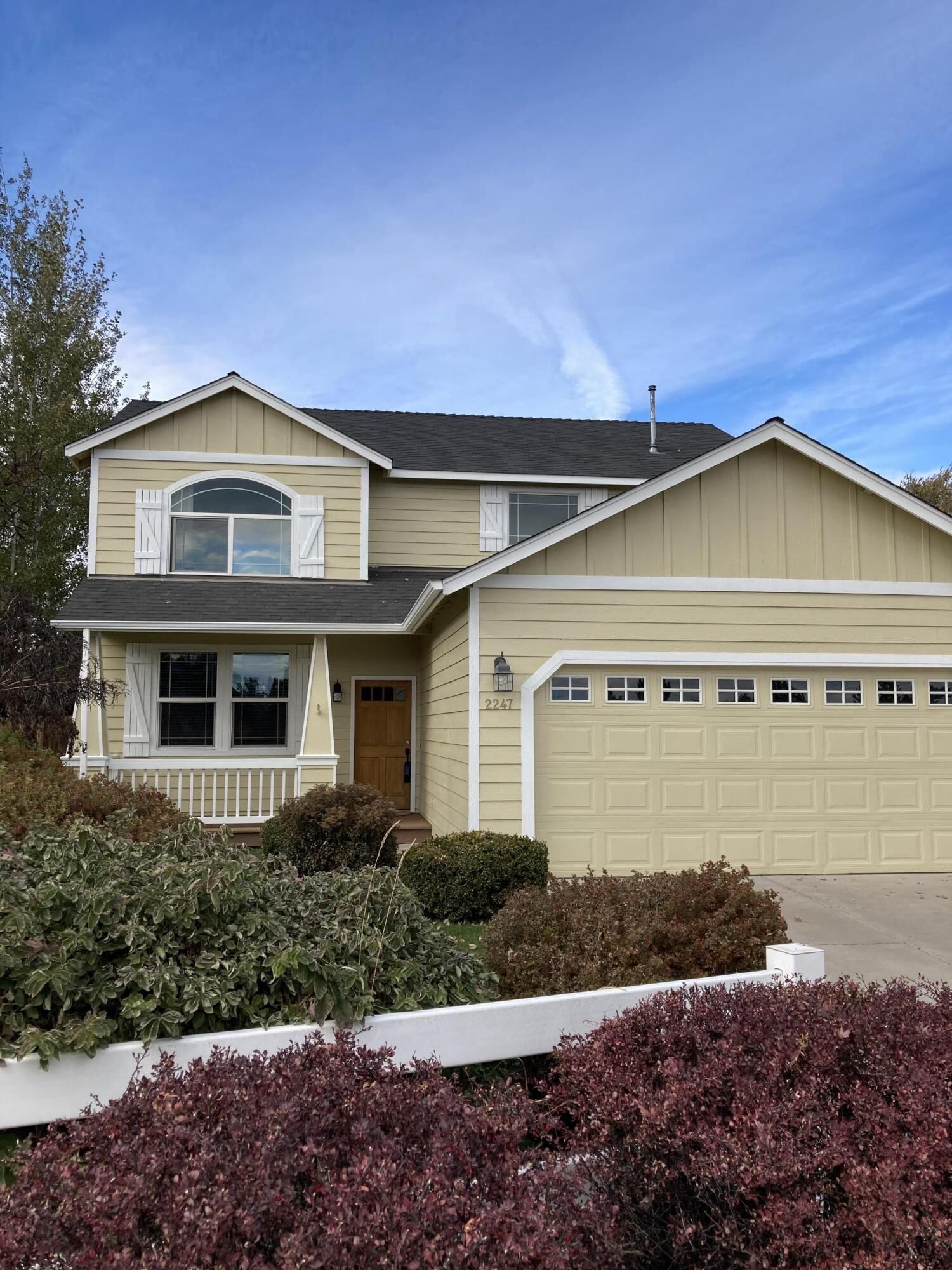 Property Photo: 2247 SW Lava Court OR 97756