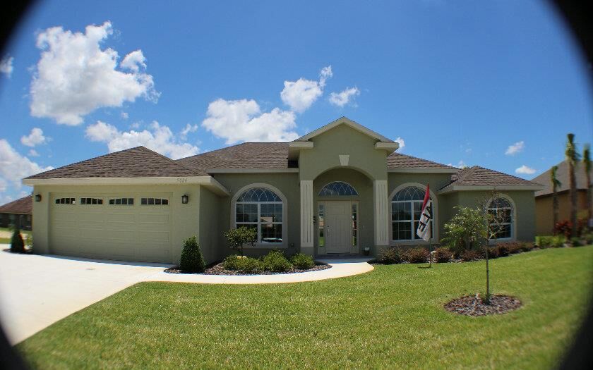 Property Photo: 5024 Friars Cove Street FL 33872