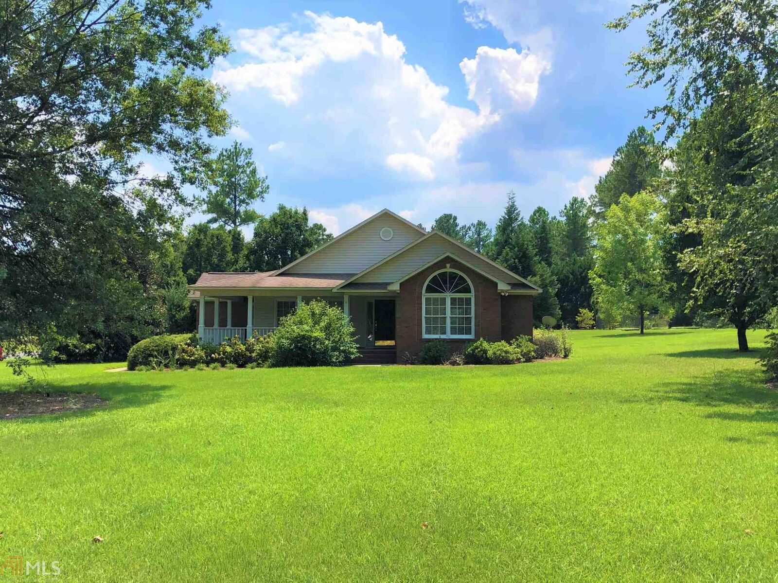 Property Photo:  424 Fairfield Dr  GA 31021 