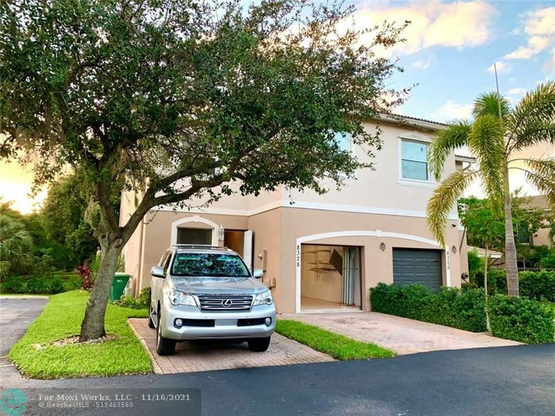 Property Photo:  8328 Lagos De Campo Blvd  FL 33321 