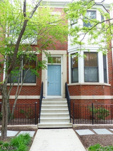 Property Photo:  149 Neilson St  NJ 08901 