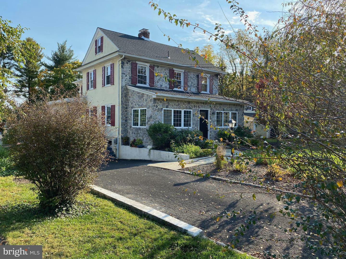 Property Photo:  70 W Butler Avenue  PA 18901 