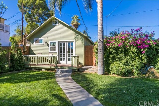 Property Photo:  3055 Fairmount Boulevard  CA 92501 