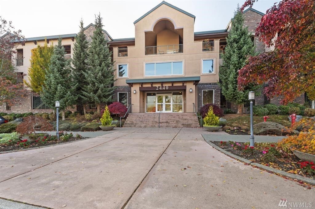 Property Photo:  2440 S Steele St 204  WA 98405 
