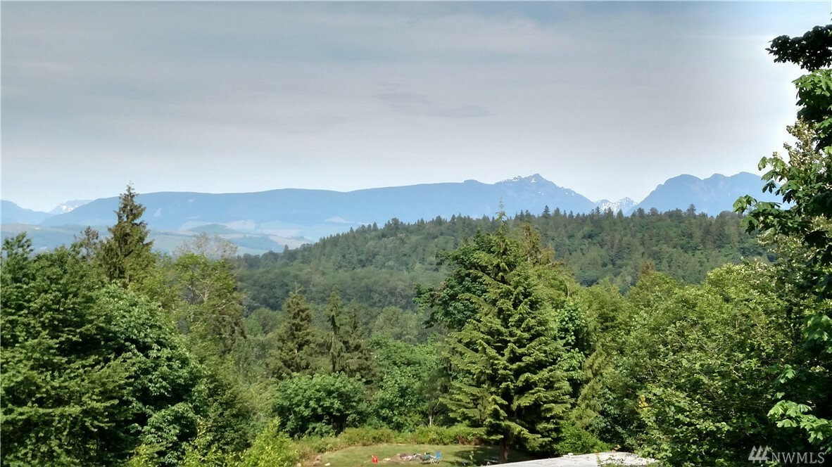 Property Photo:  1 176th Place SE  WA 98272 