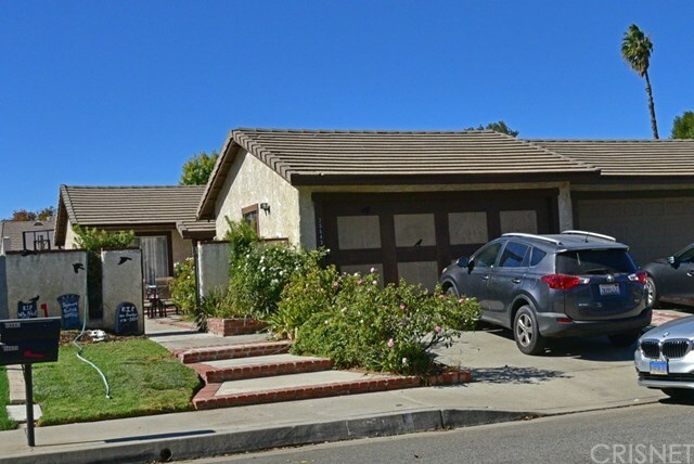 Property Photo:  25643 Alicante Drive  CA 91355 