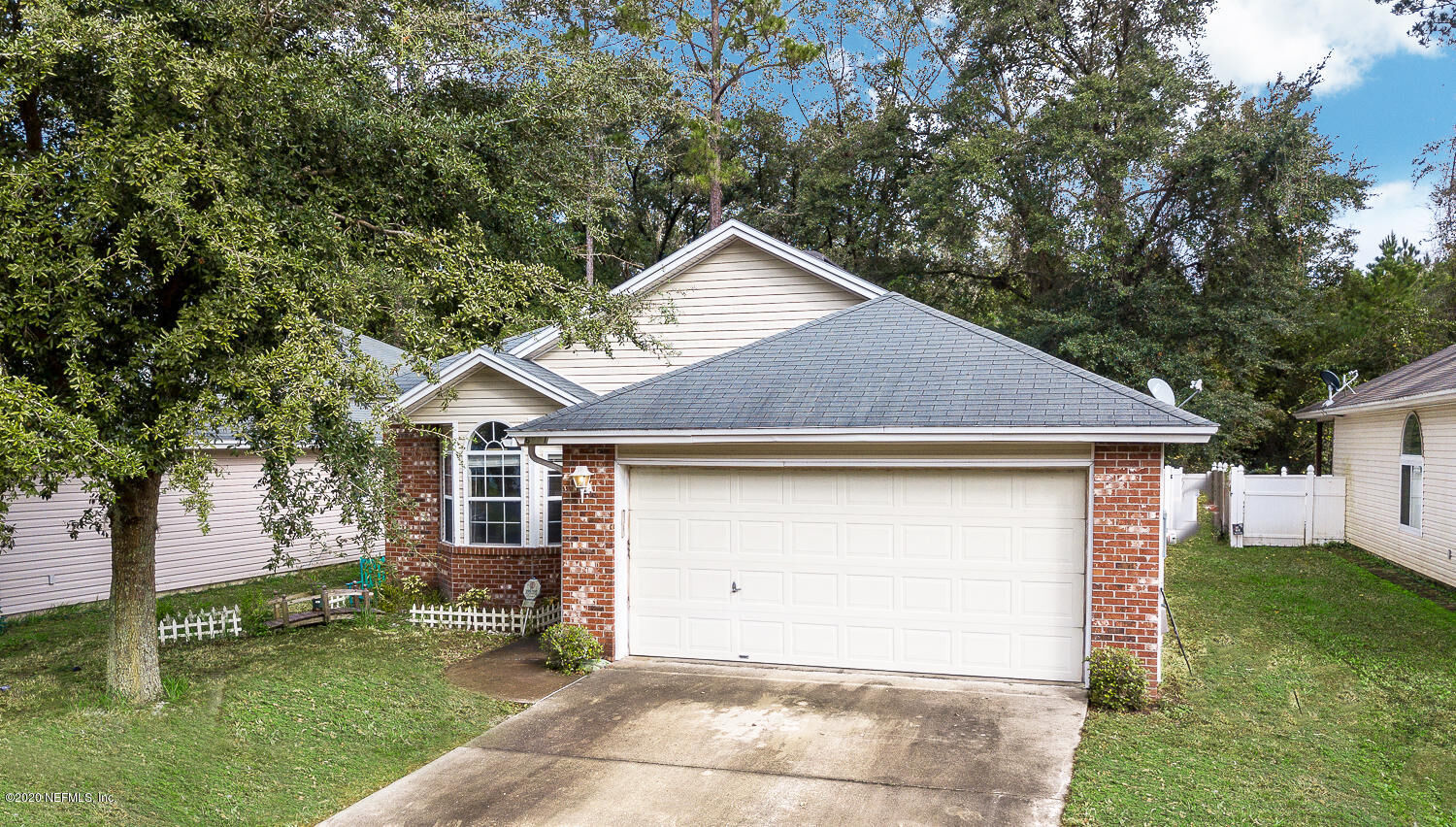 Property Photo:  6821 Morse Oaks Drive  FL 32244 