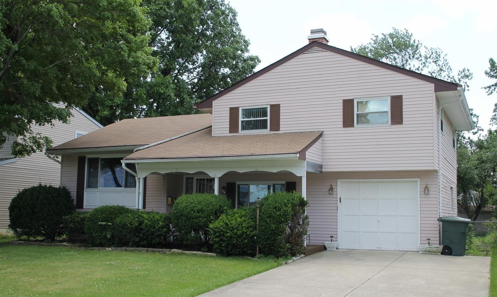 Property Photo:  6383 Norfolk Drive  OH 43068 