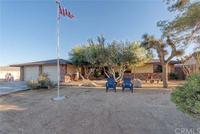 Property Photo:  58969 Pueblo Trail  CA 92284 