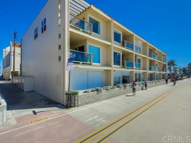 Property Photo:  725 Redondo Ct 23  CA 92109 