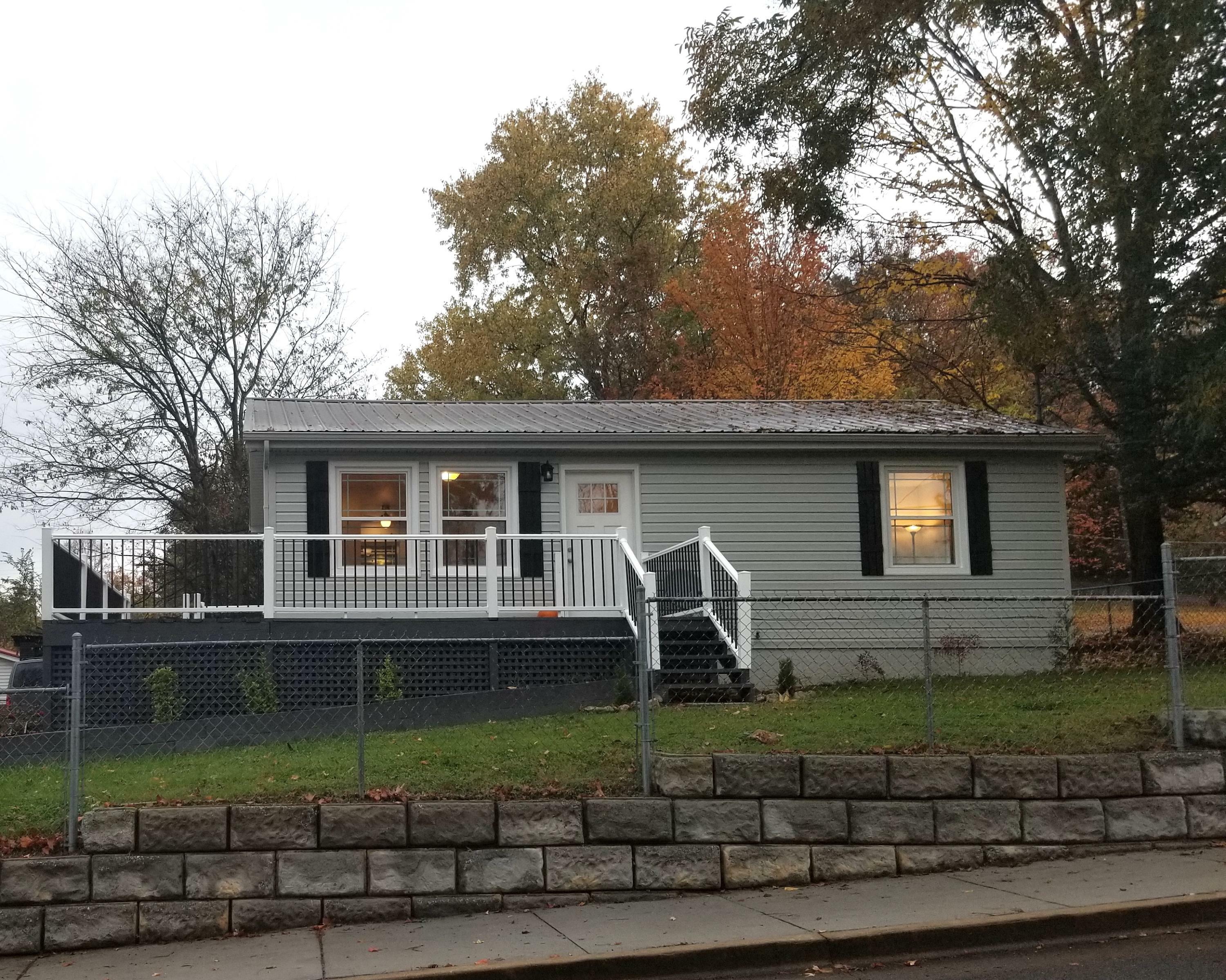 Property Photo:  1205 SE 14th St  TN 37311 