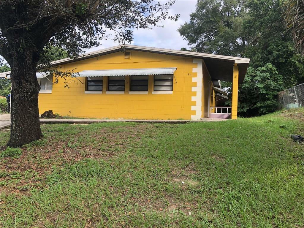 Property Photo:  411 N Hart Boulevard  FL 32835 