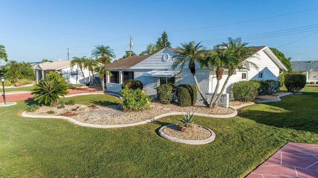 Property Photo:  1513 Belle Glade Avenue  FL 33573 