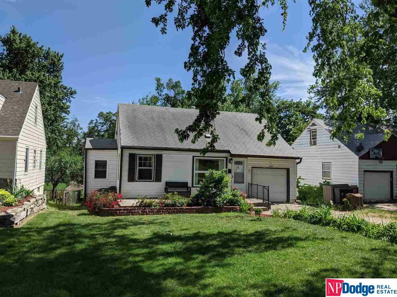 Property Photo:  2869 Hanover  NE 68112 