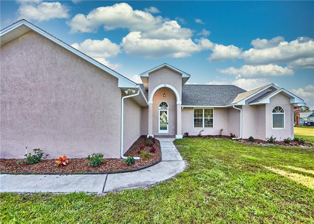 Property Photo: 1700 Big Oak Lane FL 34746