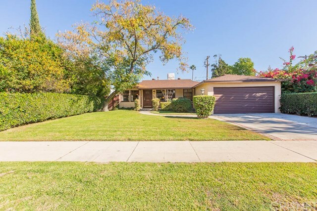 Property Photo:  6208 Goodland Avenue  CA 91606 