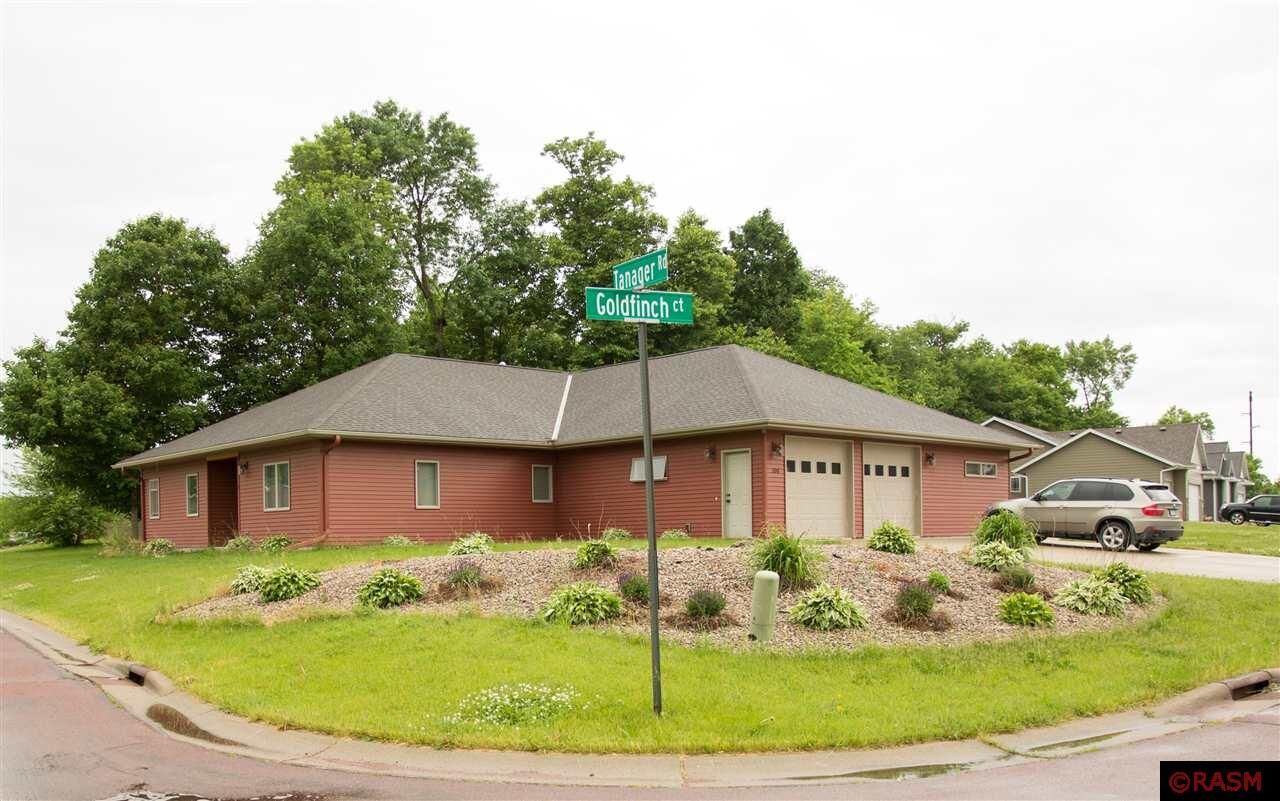 Property Photo:  100 Goldfinch Ct  MN 56001 