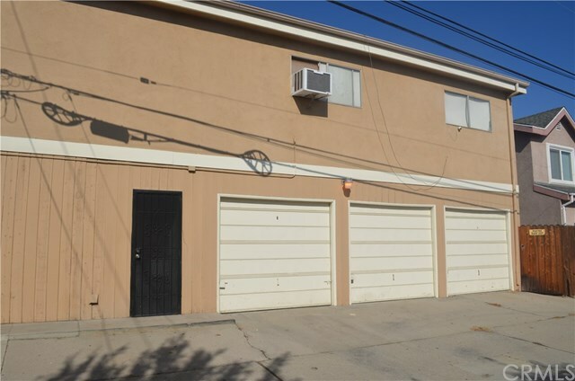 Property Photo:  1610 E Carson Street  CA 90807 