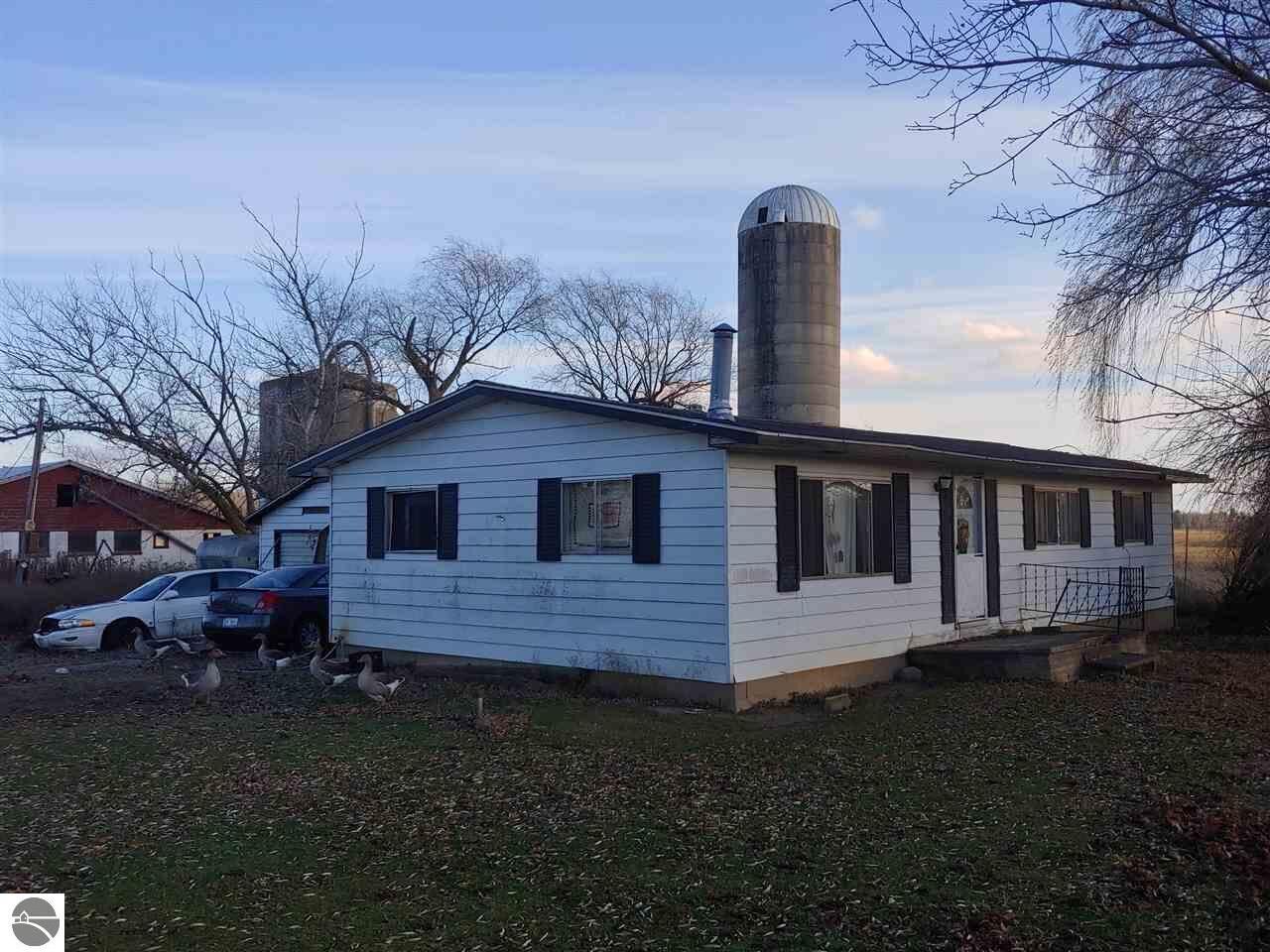 Property Photo:  19702 5th Avenue  MI 49665 
