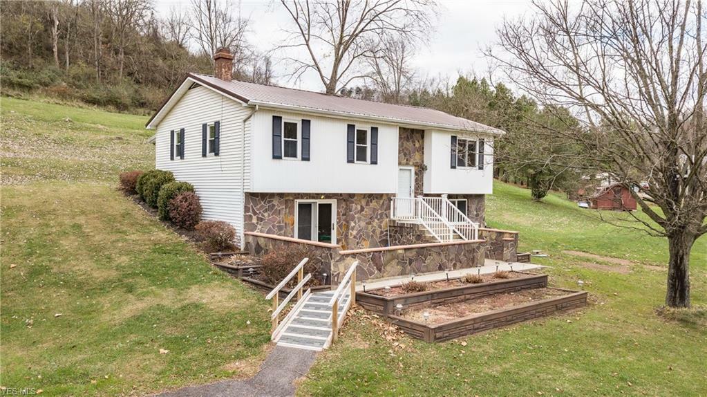 Property Photo:  9130 Harris Hwy  WV 26133 