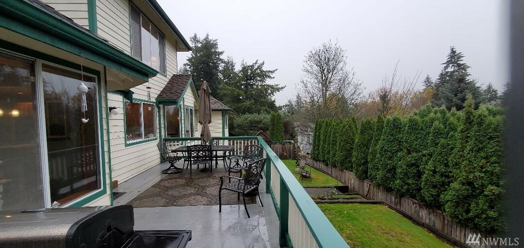 Property Photo:  1083 SW 332nd Place  WA 98023 