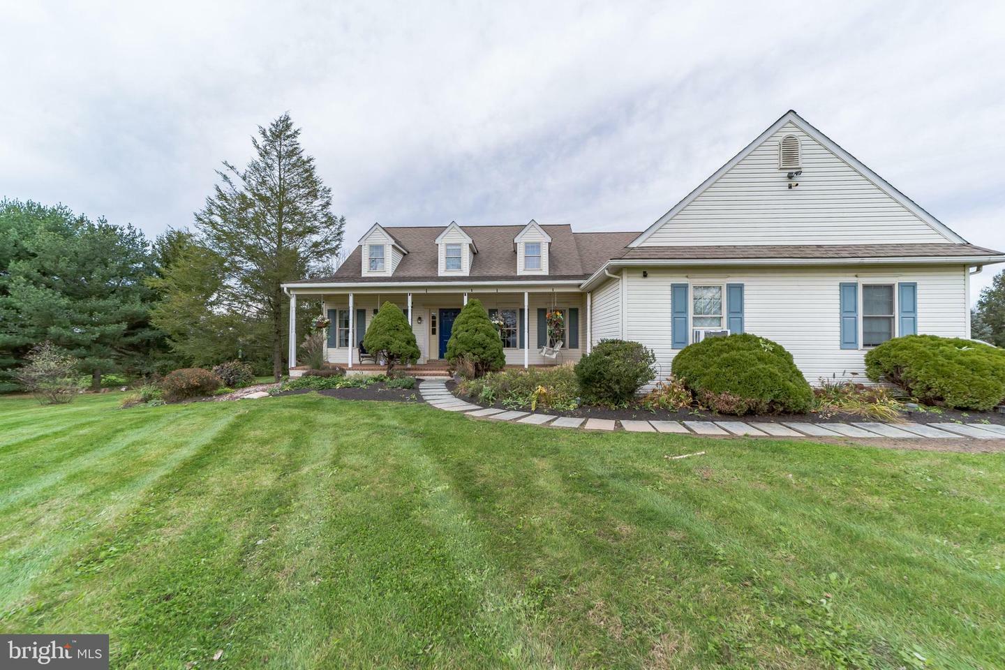 Property Photo:  20 Harvest Drive  PA 19330 