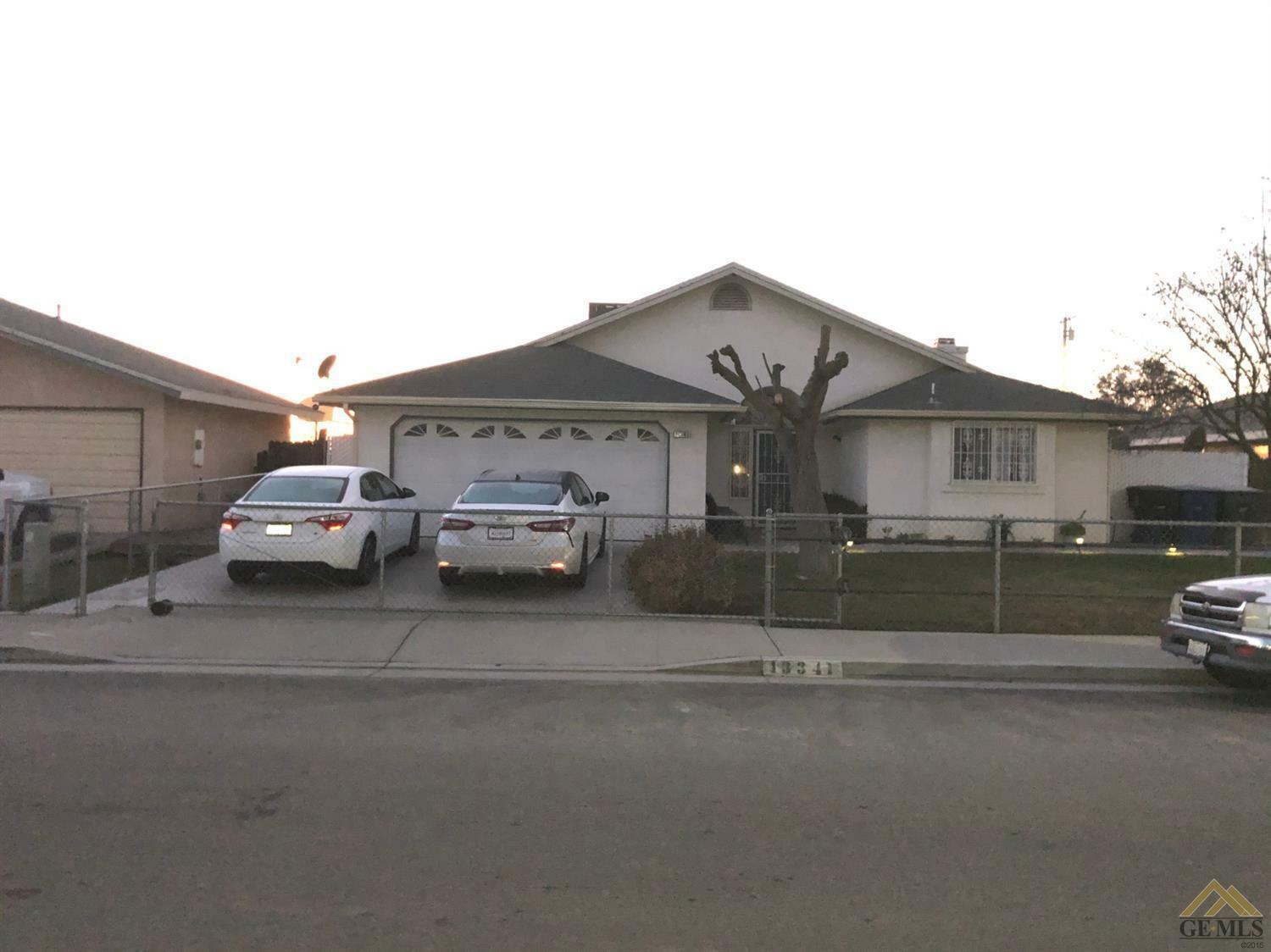 Property Photo:  13341 S Vanderburgh Street  CA 93609 