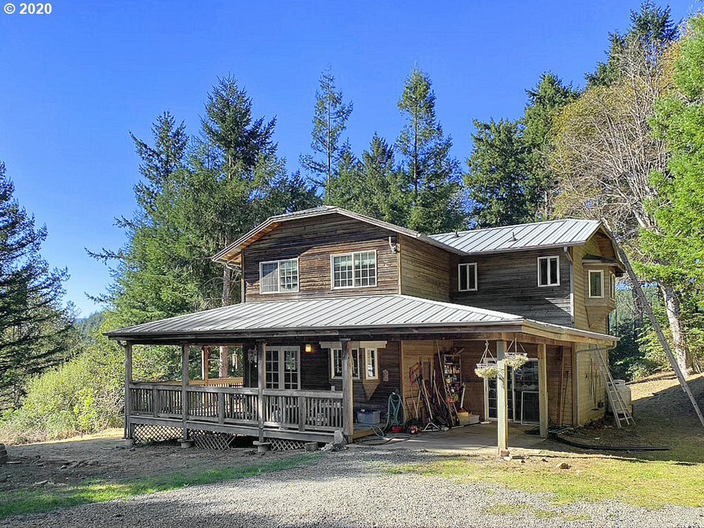 Property Photo:  17960 Gardner Ridge Rd  OR 97415 