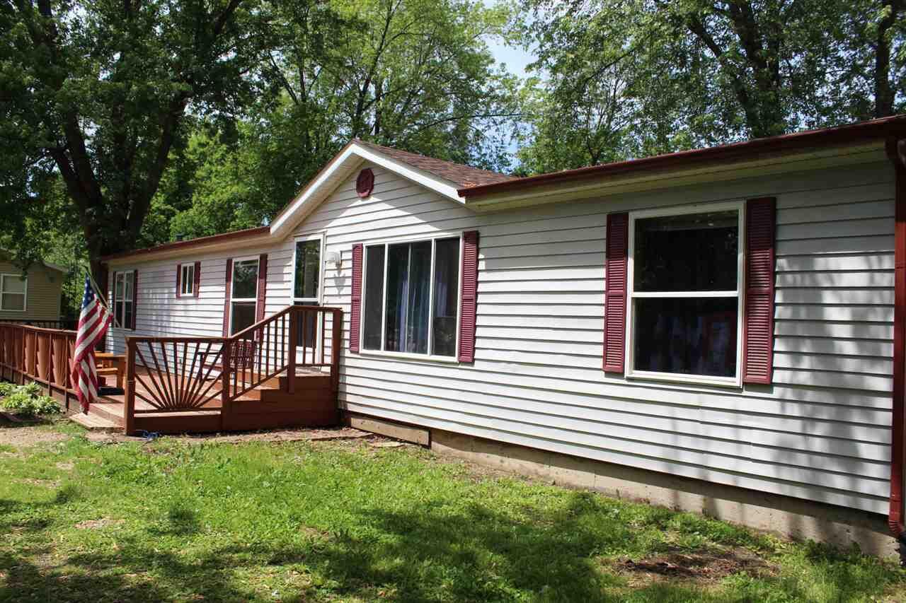 Property Photo:  1116 Terrace Ct  WI 53546 