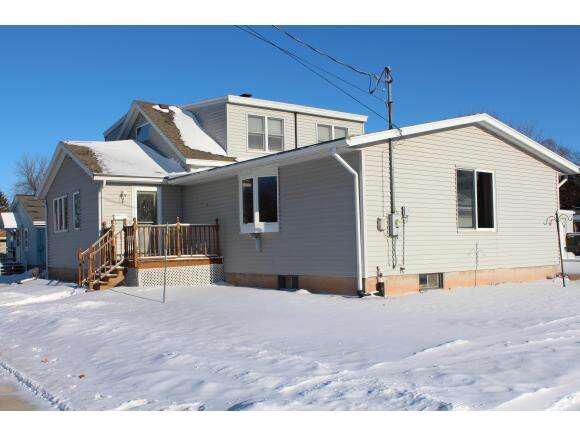 Property Photo:  148 McKinley St  WI 54130-1246 