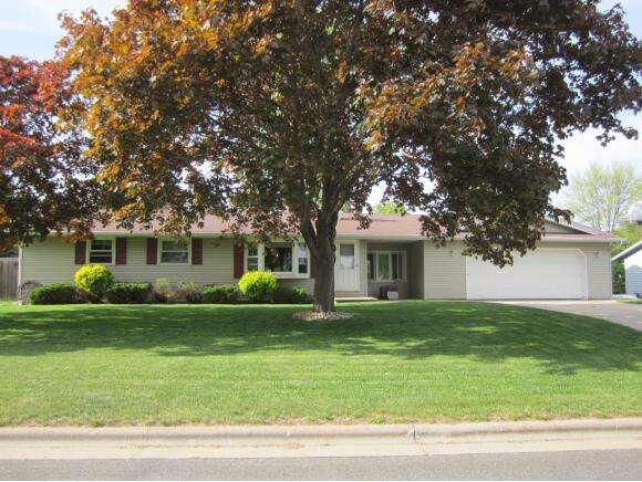 Property Photo: W1926 Vandenberg St WI 54130-7504