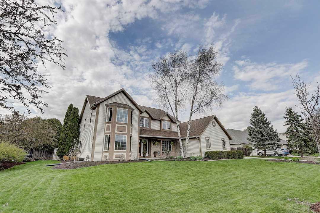 Property Photo:  1888 Barrington Dr  WI 53590 