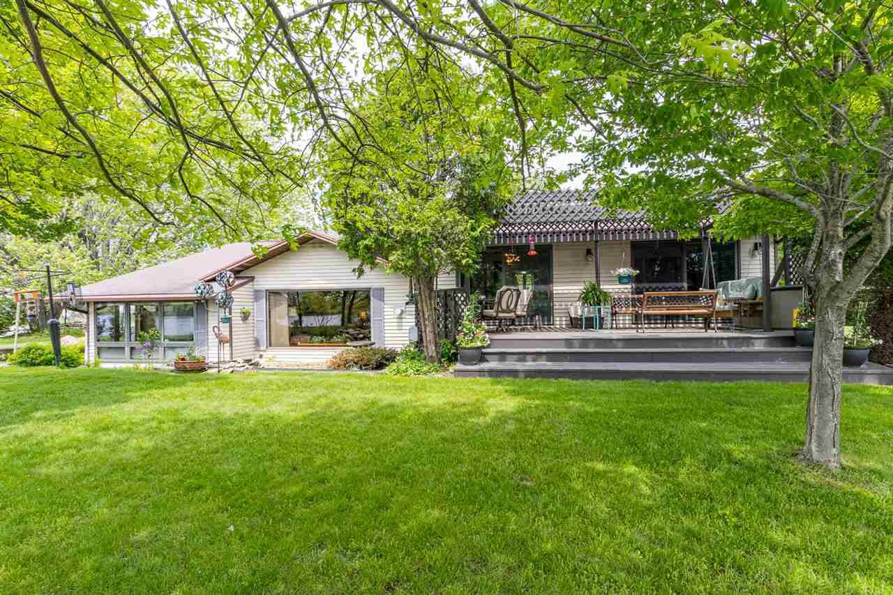 Property Photo: 1661 Harbor Road WI 54153