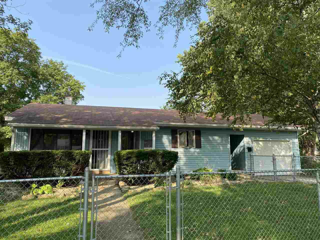Property Photo: 1708 Mary St WI 53511